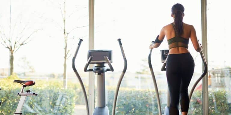 Ranné cvičenie a cyklistika vylepšia celý deň